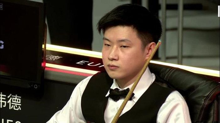 看点3：马丽反差喜感直戳笑点把沈腾社死现场全球直播马丽饰演的马蓝星是月盾计划亚洲区指挥长，又酷又飒，气场强大